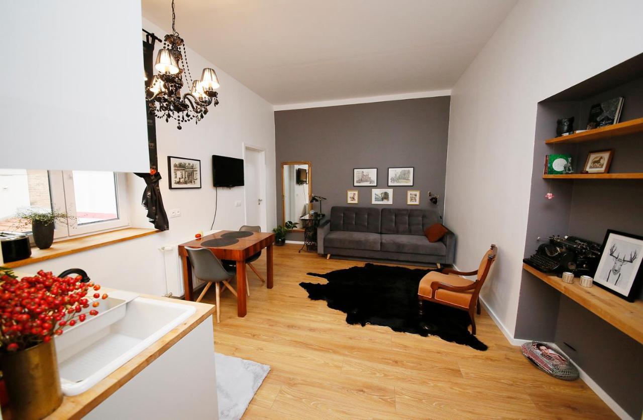 Mini Flat Apartman ペーチ エクステリア 写真