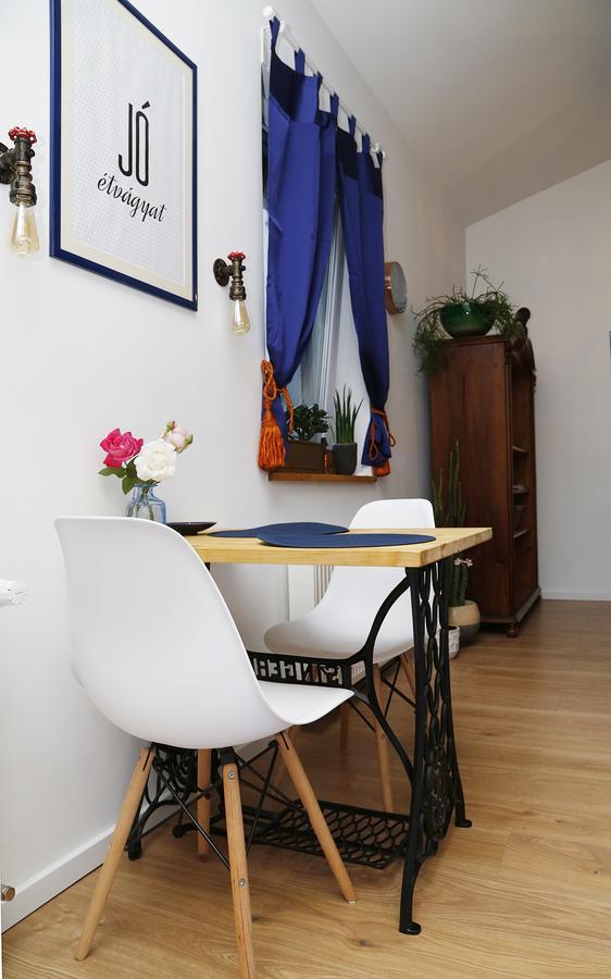 Mini Flat Apartman ペーチ エクステリア 写真
