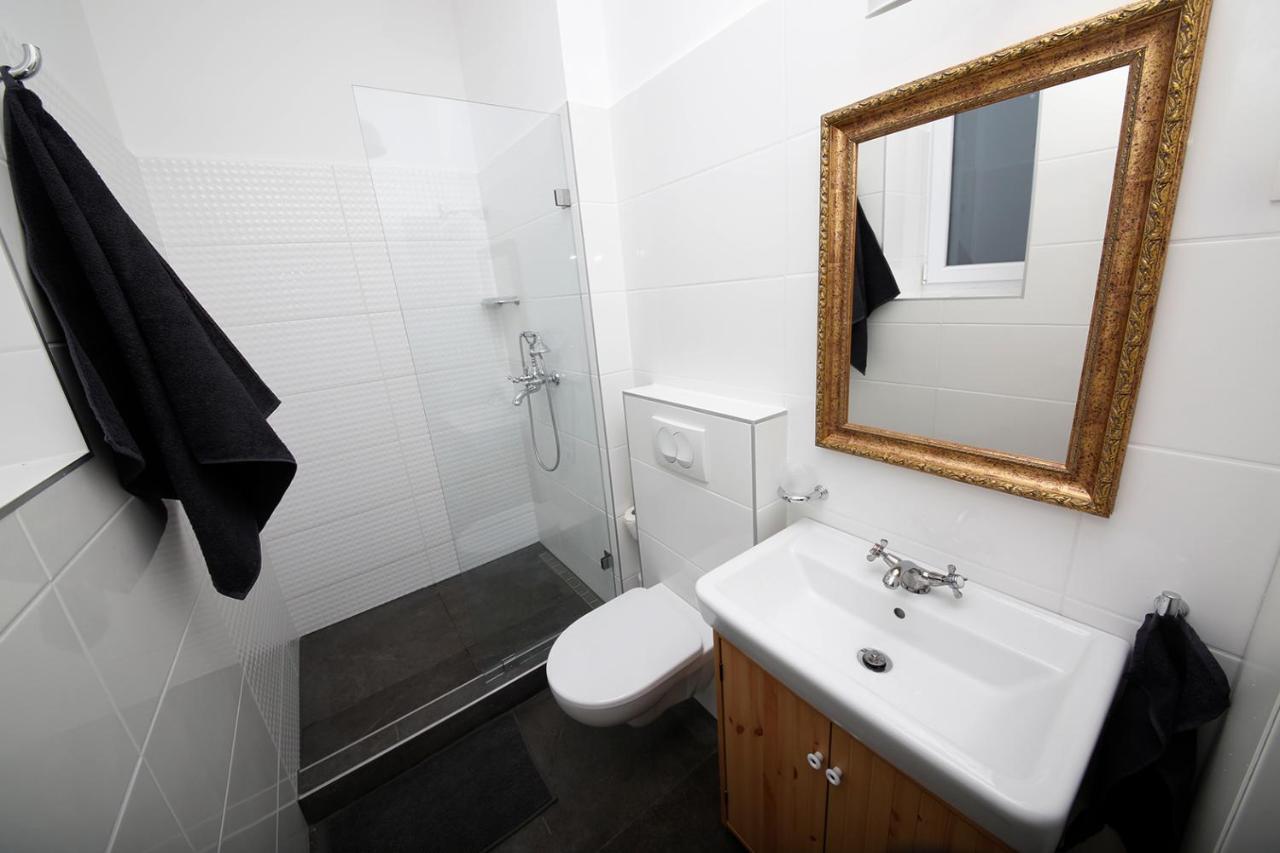 Mini Flat Apartman ペーチ エクステリア 写真